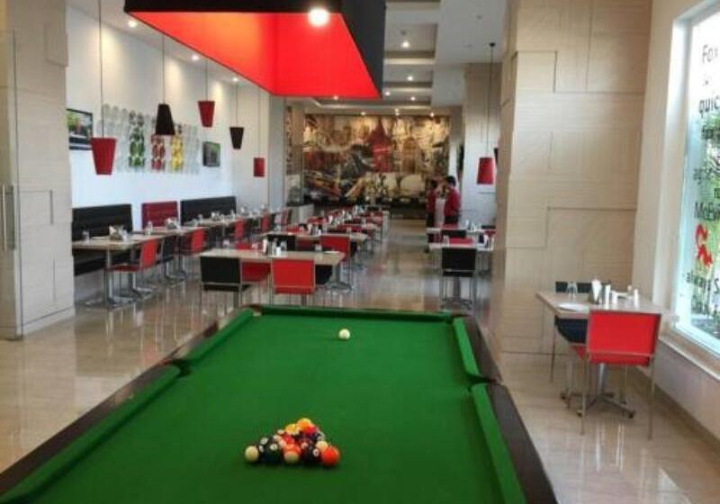 Red Fox By Lemon Tree Hotels, Sector 60, Gurugram