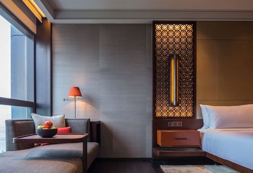 Отель Regent Chongqing Complimentary 1st Round Mini Bar Daily