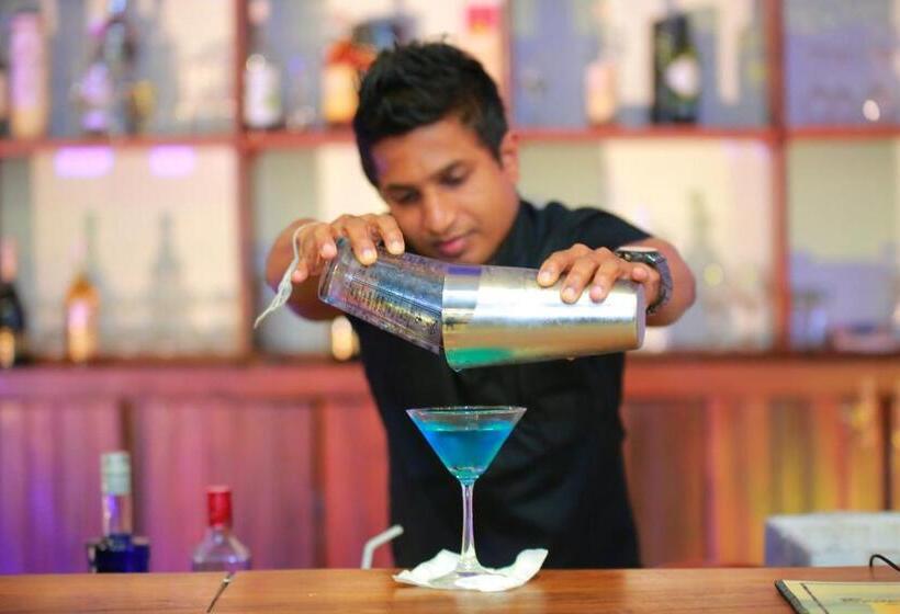 호텔 Royal Kandyan