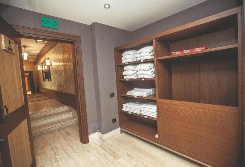 هتل Sakit Gol   Silent Lake