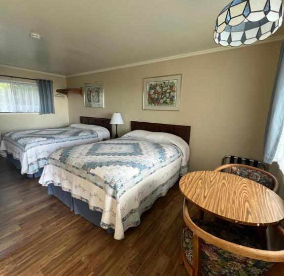 호텔 Ocean Cove Lodge Bar & Grill