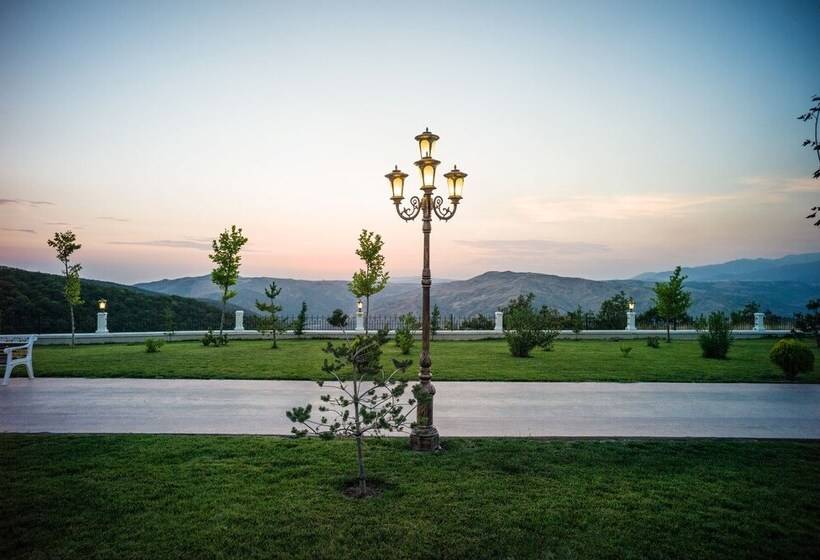 هتل Shamakhi Palace Sharadil