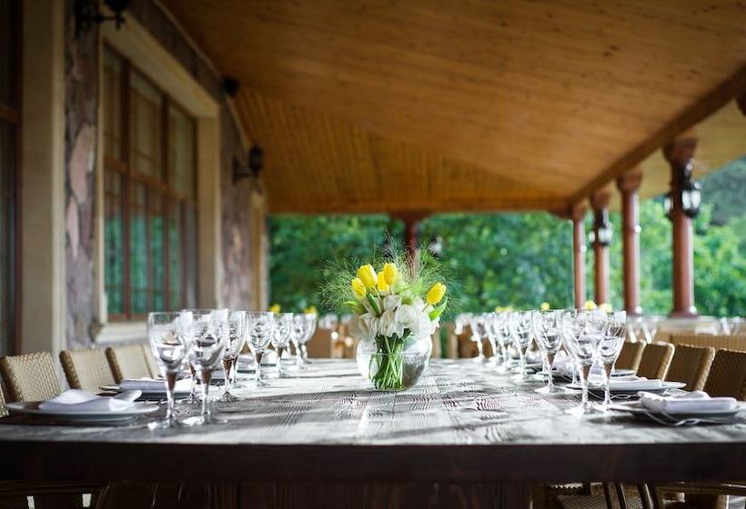 هتل Shamakhi Palace Sharadil