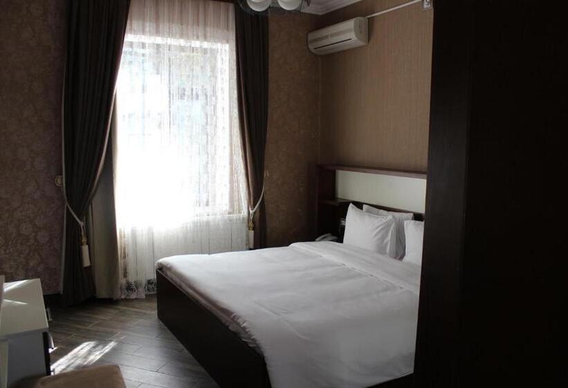 هتل Shamakhi Palace Sharadil