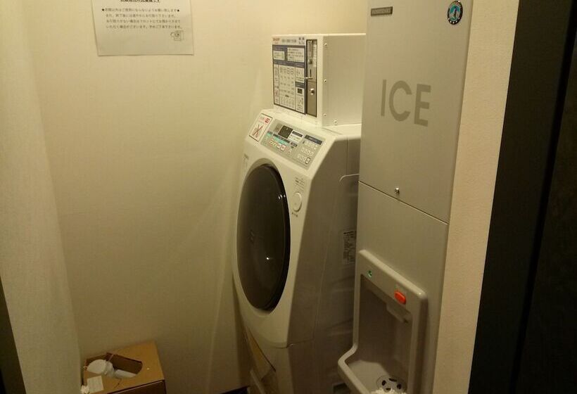 Отель The B Shimbashi Toranomon