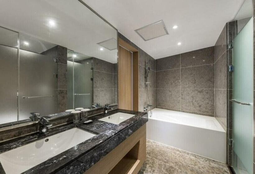 בית מלון כפרי The Best Jeju Seongsan