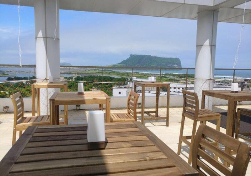 בית מלון כפרי The Best Jeju Seongsan