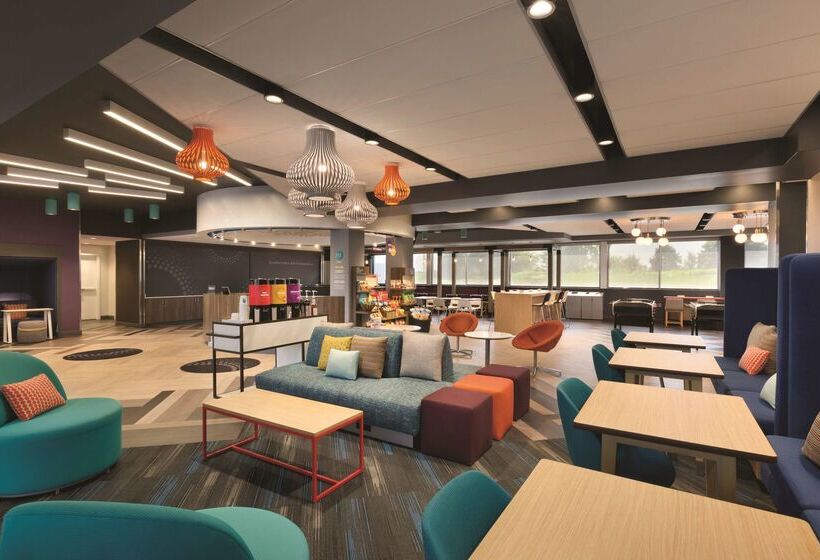 هتل Tru By Hilton Lancaster East