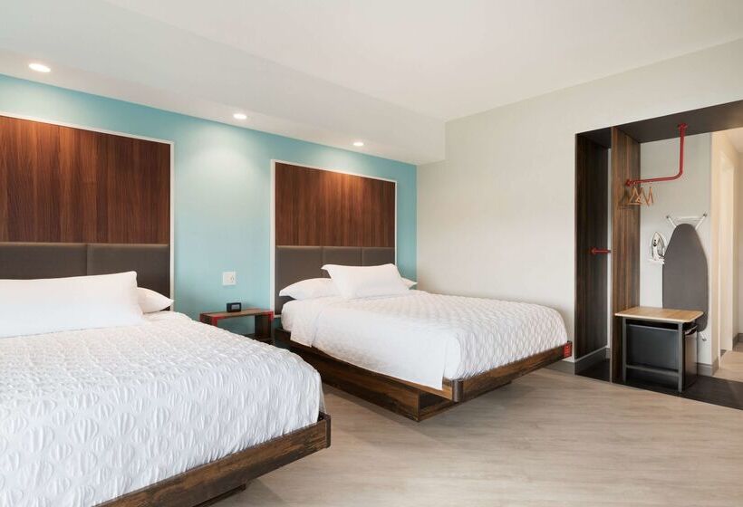 هتل Tru By Hilton Lancaster East