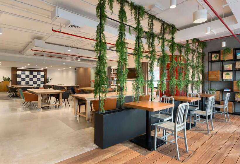 هتل Tryp By Wyndham Dubai