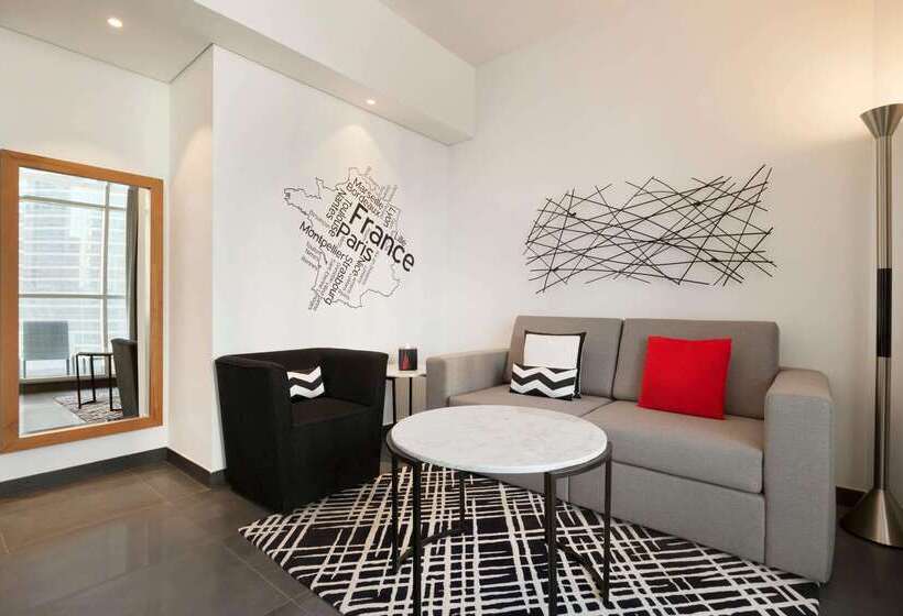 هتل Tryp By Wyndham Dubai