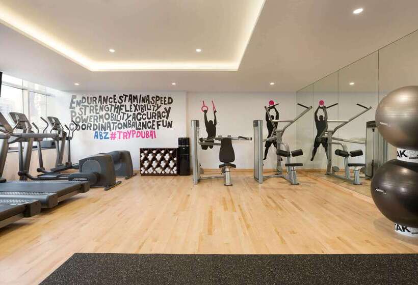 هتل Tryp By Wyndham Dubai