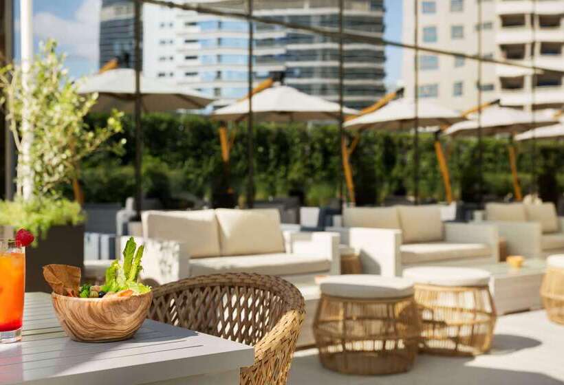 هتل Tryp By Wyndham Dubai