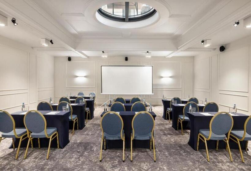 ホテル Wyndham Grand Krakow Old Town