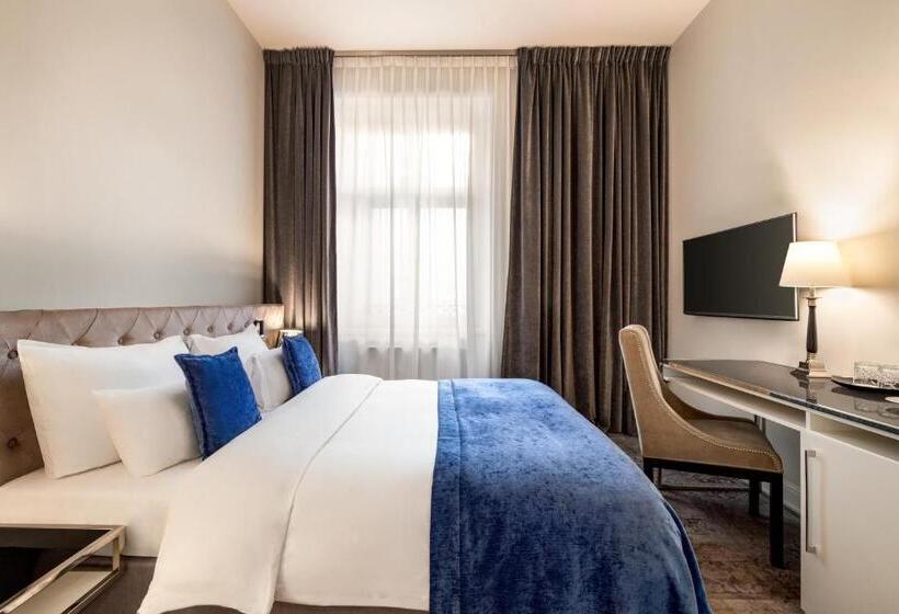 ホテル Wyndham Grand Krakow Old Town