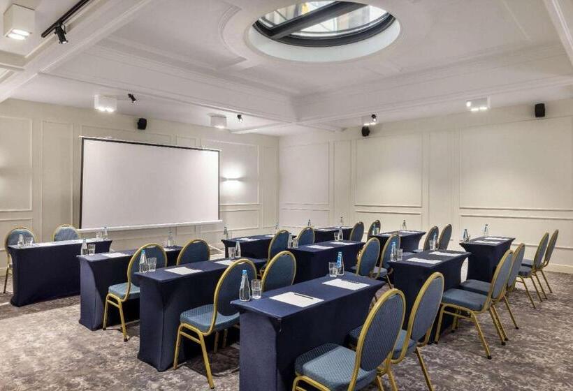 ホテル Wyndham Grand Krakow Old Town