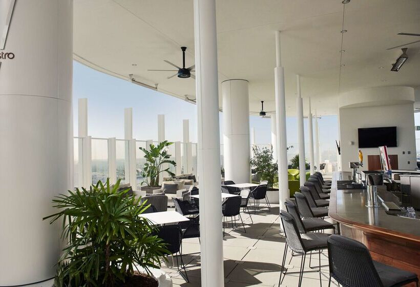 ホテル Universal S Aventura