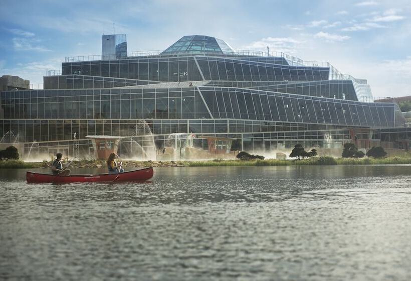 Отель Center Parcs Villages Nature Paris