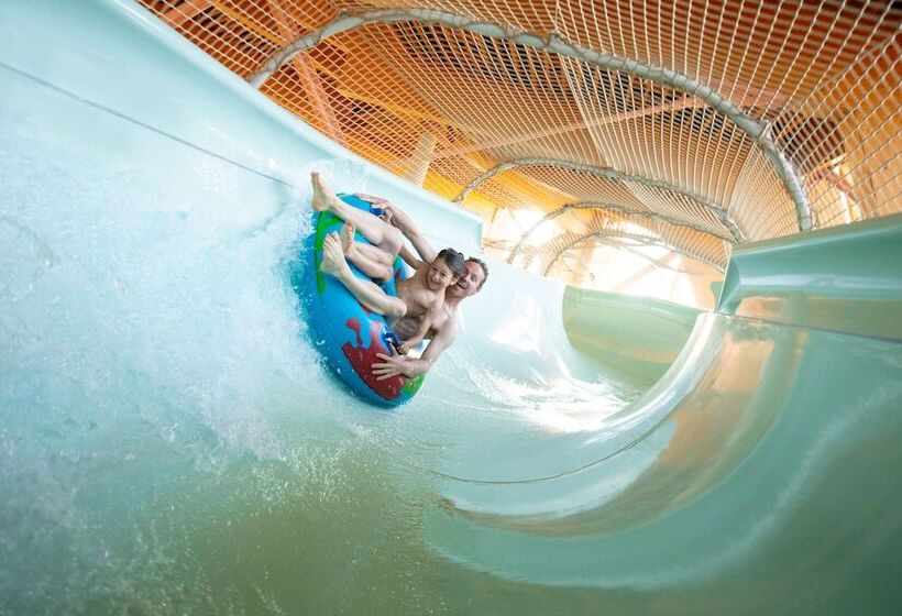 Отель Center Parcs Villages Nature Paris