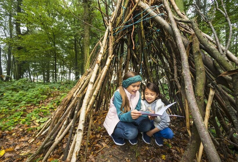 Отель Center Parcs Villages Nature Paris