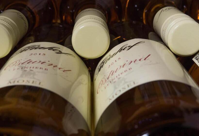 ホテル Weingut Tiliahof