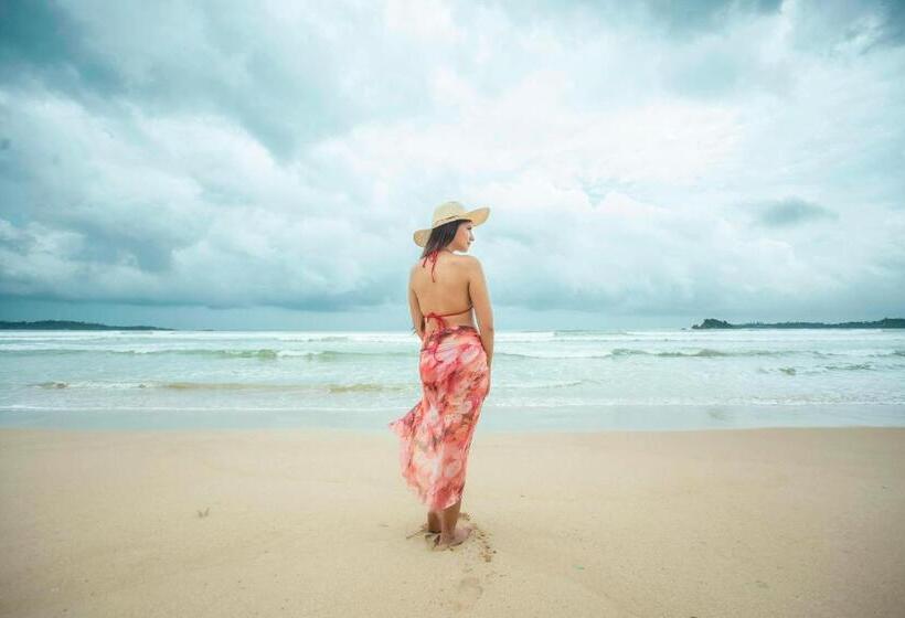 בית מלון כפרי Weligama Bay Marriott Resort & Spa