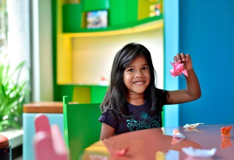 בית מלון כפרי Weligama Bay Marriott Resort & Spa