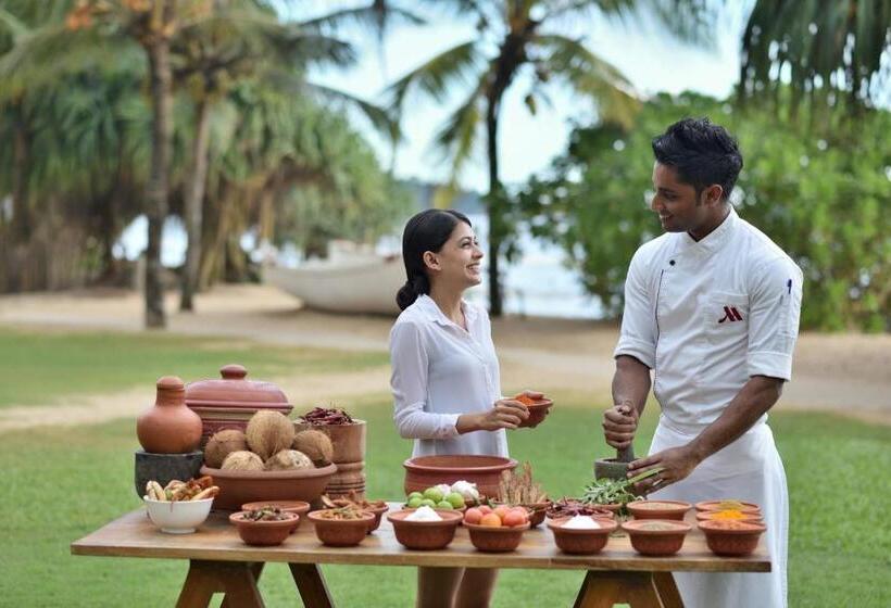 בית מלון כפרי Weligama Bay Marriott Resort & Spa