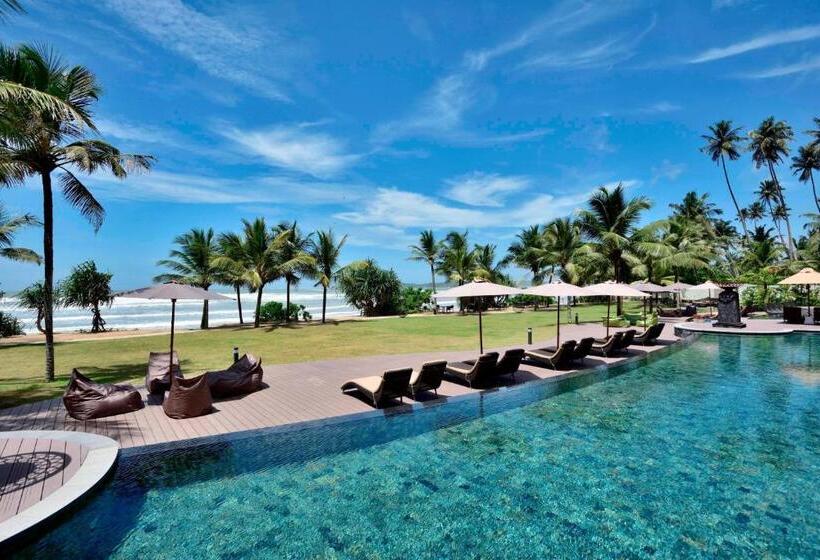 בית מלון כפרי Weligama Bay Marriott Resort & Spa