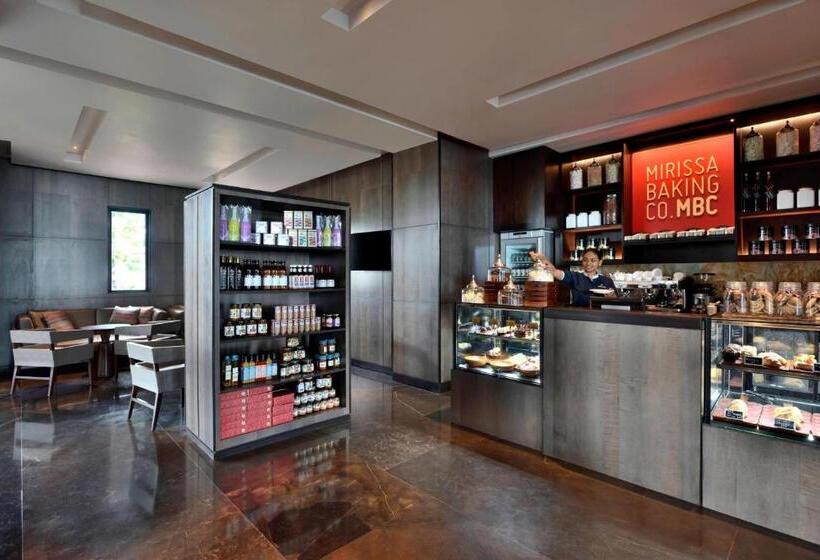 בית מלון כפרי Weligama Bay Marriott Resort & Spa