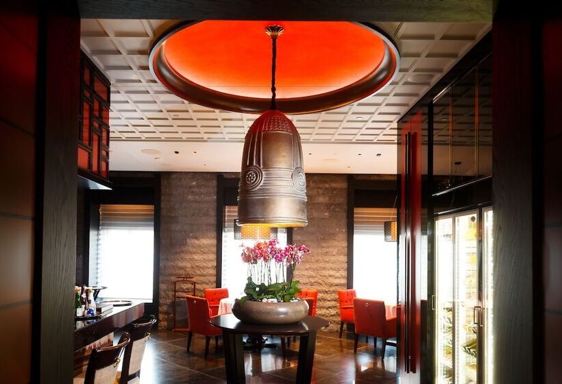 Lotte Hotel St.petersburg