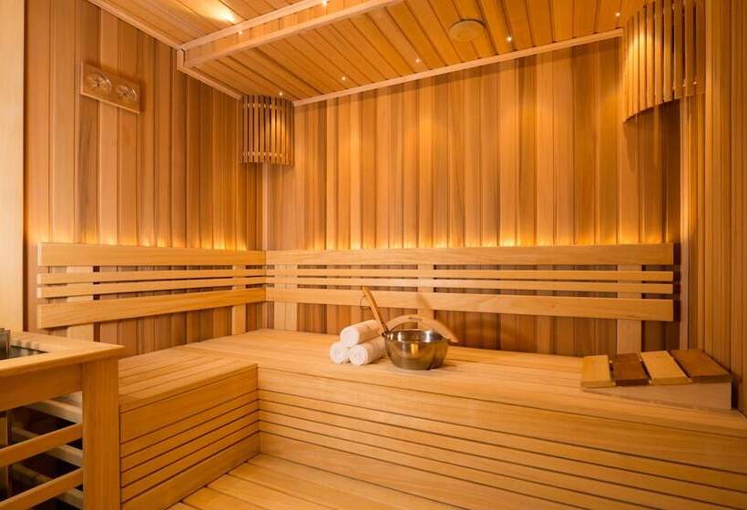 Lotte Hotel St.petersburg