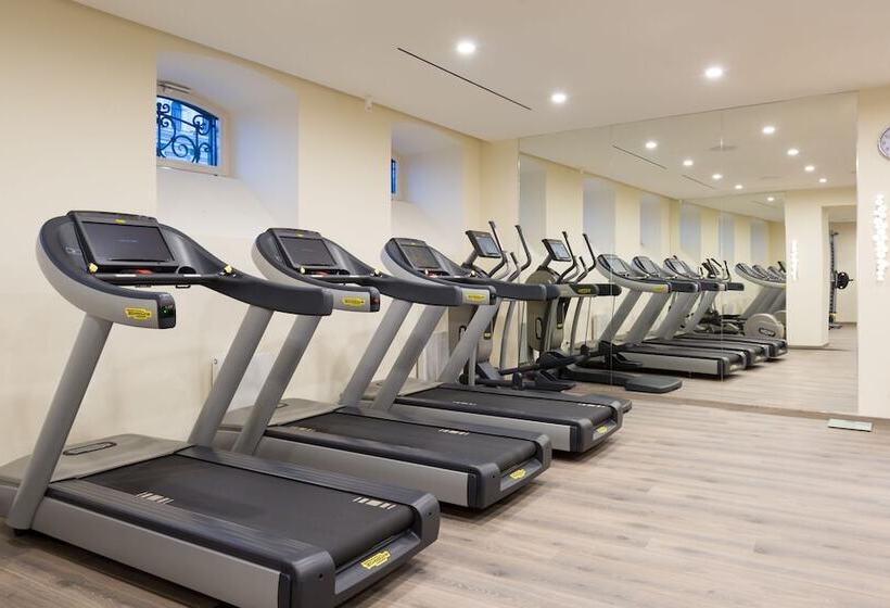 Lotte Hotel St.petersburg