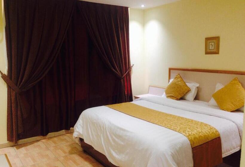 Отель شقق منصور بلازا للشقق المخدومة