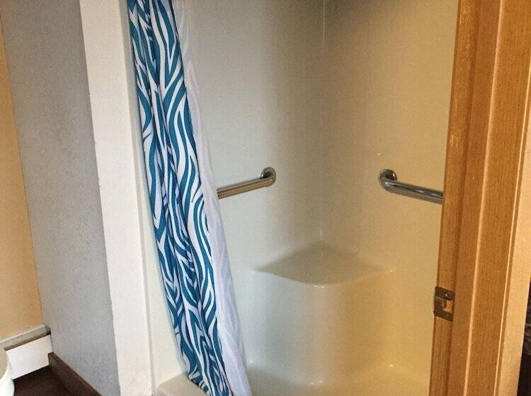 Мотель Adoba® Hotel Naubinway