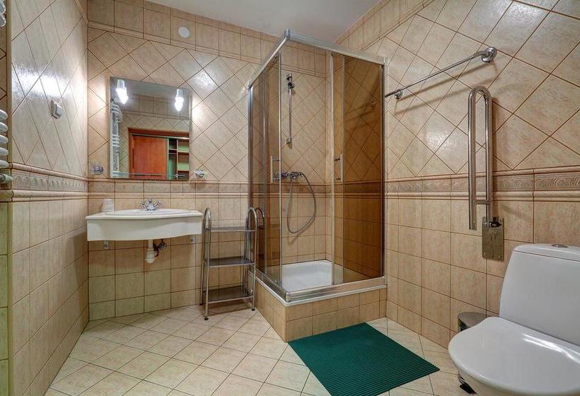 Pod Grotem Hotel Warsaw