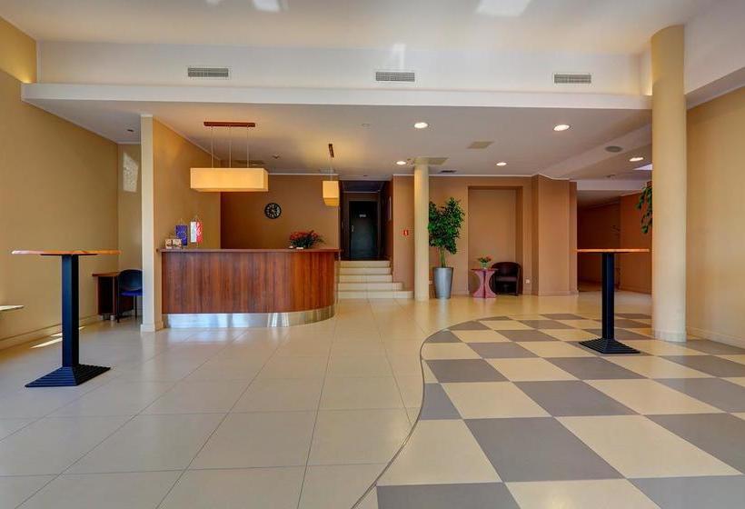 Pod Grotem Hotel Warsaw