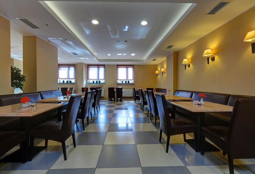 Pod Grotem Hotel Warsaw