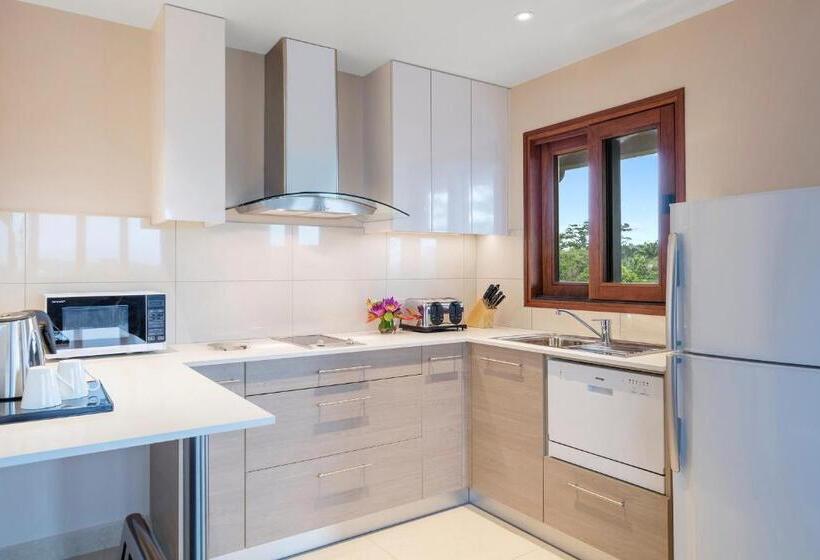 Ramada Resort By Wyndham Port Vila