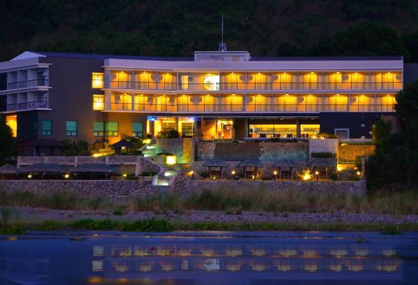Rivermount Hotel And Resort