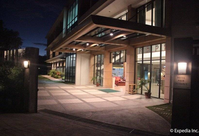 Rivermount Hotel And Resort