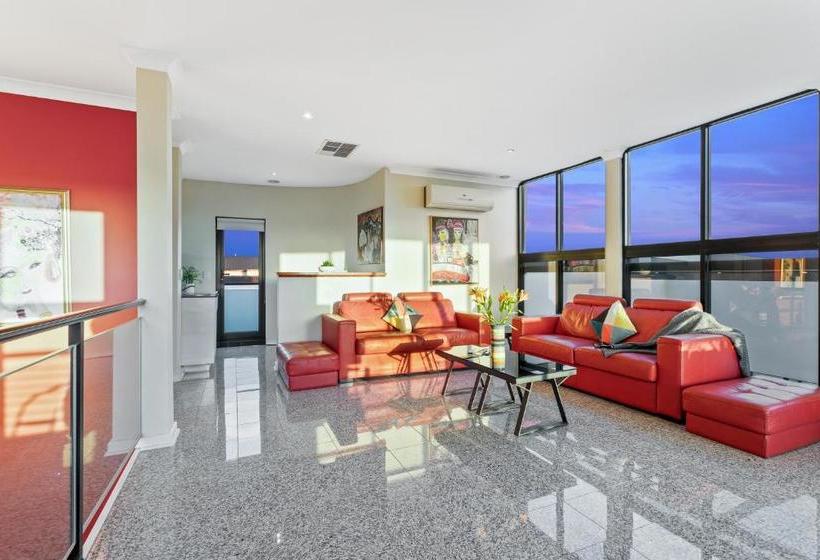 Villa De Marseilles  Melbourne