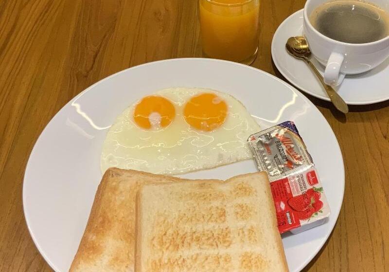 فندق Wake Up Aonang