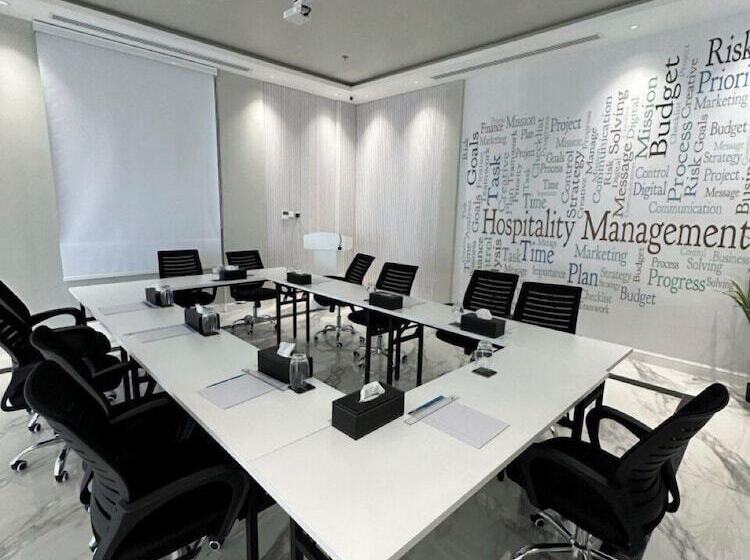 Otel Al Alamein Suites