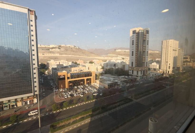 ホテル Al Rayyan Towers