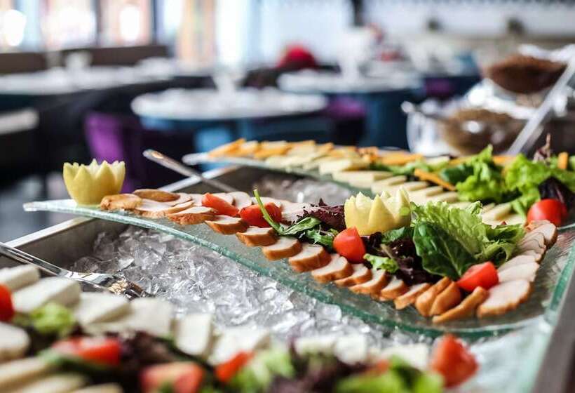 Sherao Hotel فندق شراعوه