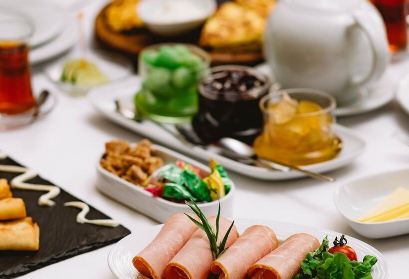 Sherao Hotel فندق شراعوه