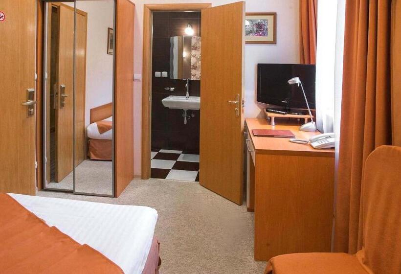 هاستل Economy Room In Hotel Eney