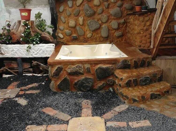 هاستل Hostal Rutamar