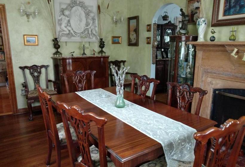 Armistead Cottage B&b